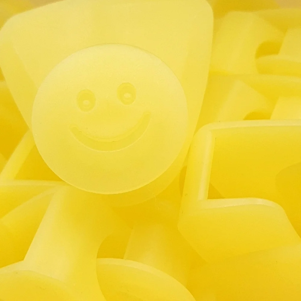 Closet Space Savers Hanger Helpers Emoji Happy Face Glow-In-The-Dark 24-Pack NEW